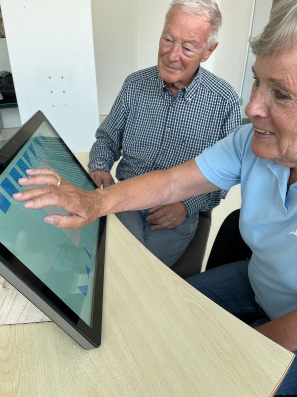 Digitales Senioren Tablet Attingo